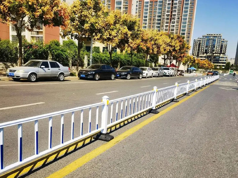 道路護(hù)欄